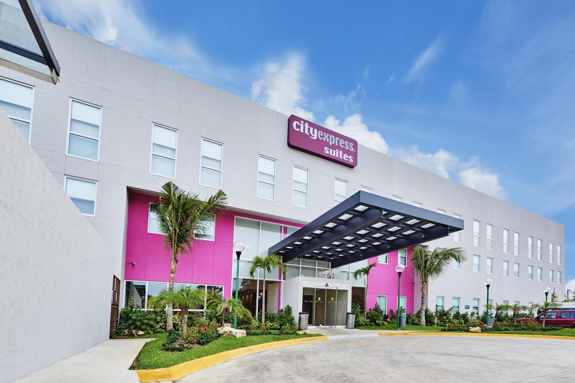 City Express Suites By Marriott Silao Aeropuerto Eksteriør bilde
